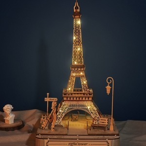 에펠탑 광장 TGN04 로보타임 EIFFEL TOWER